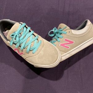 New Balance Numeric NM254 Size 11 US Grey/Pink/Teal Skate Shoes NO BOX